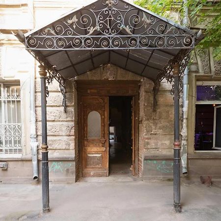 Quite Arch Attic Apartman Tbiliszi Kültér fotó